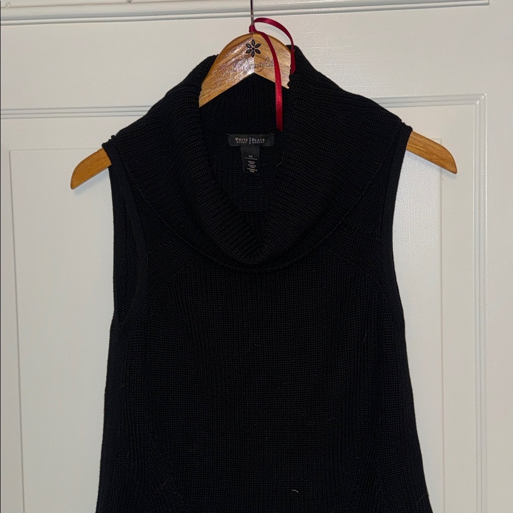 White House Black Market Black Sleeveless Top